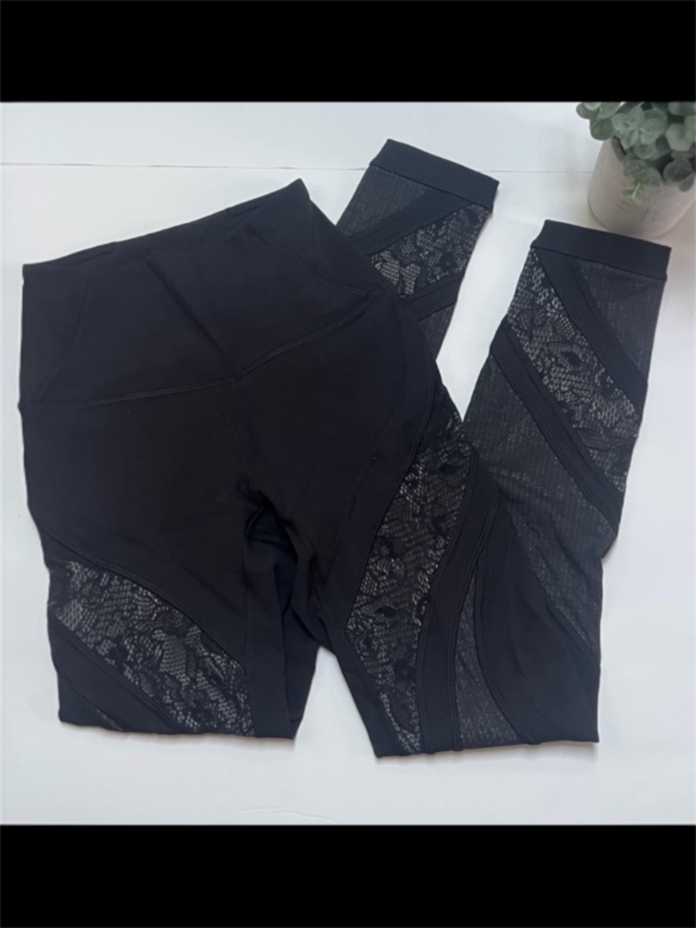 Lululemon Wunder Under High Rise Tight 25” Lace Black Size 2